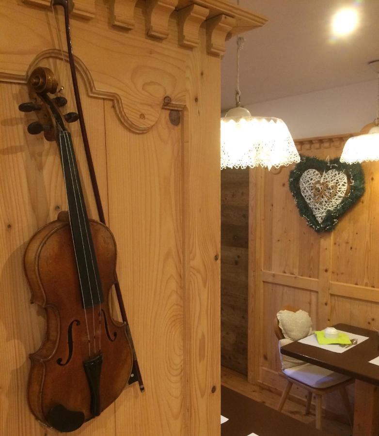 Hotel Garni Salvanel Cavalese Zewnętrze zdjęcie