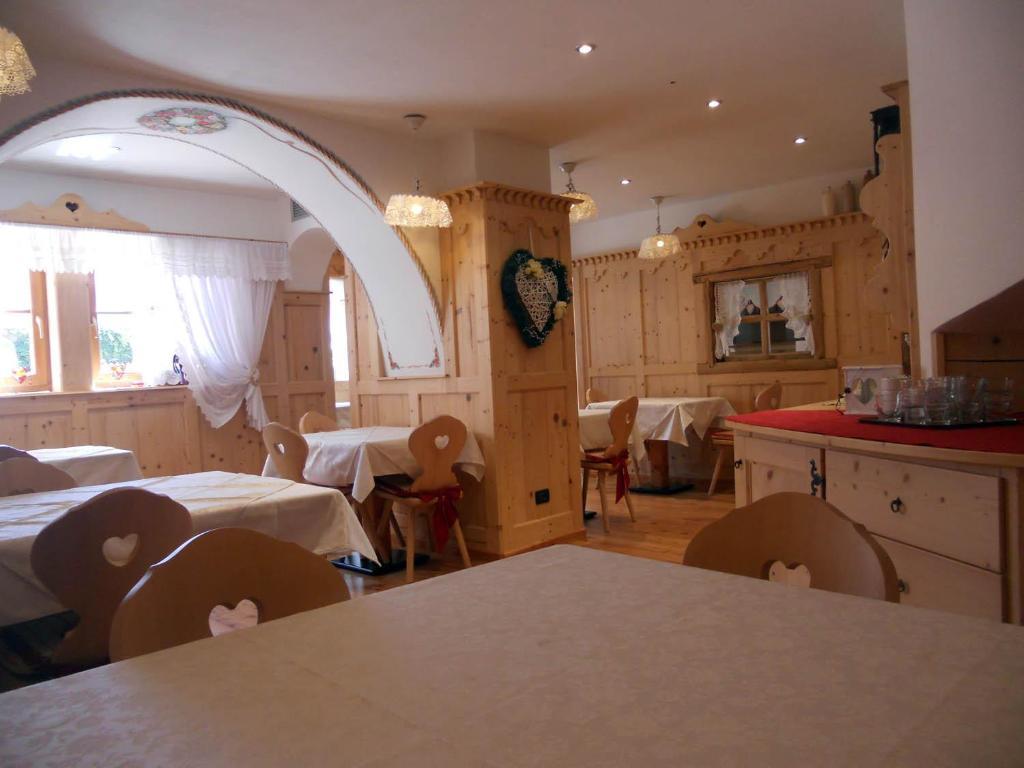 Hotel Garni Salvanel Cavalese Zewnętrze zdjęcie