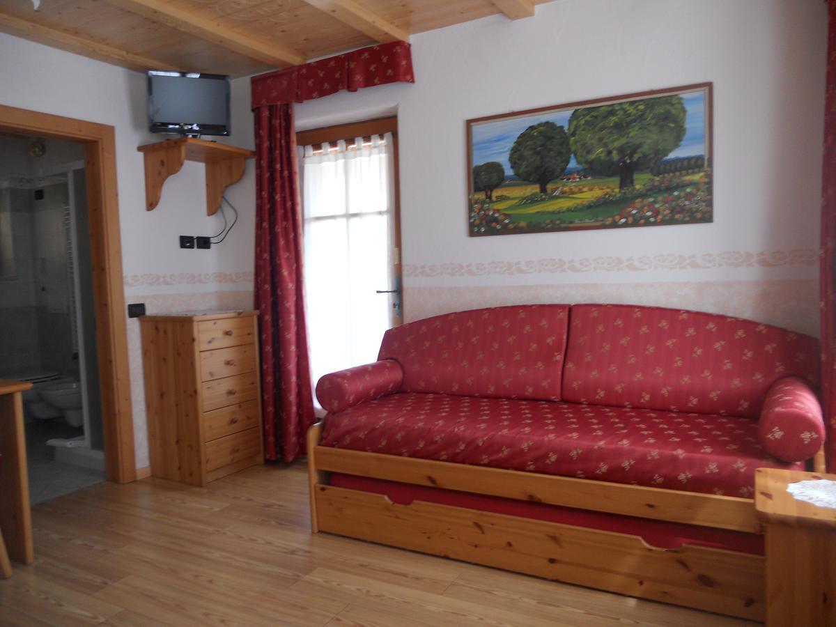 Hotel Garni Salvanel Cavalese Zewnętrze zdjęcie