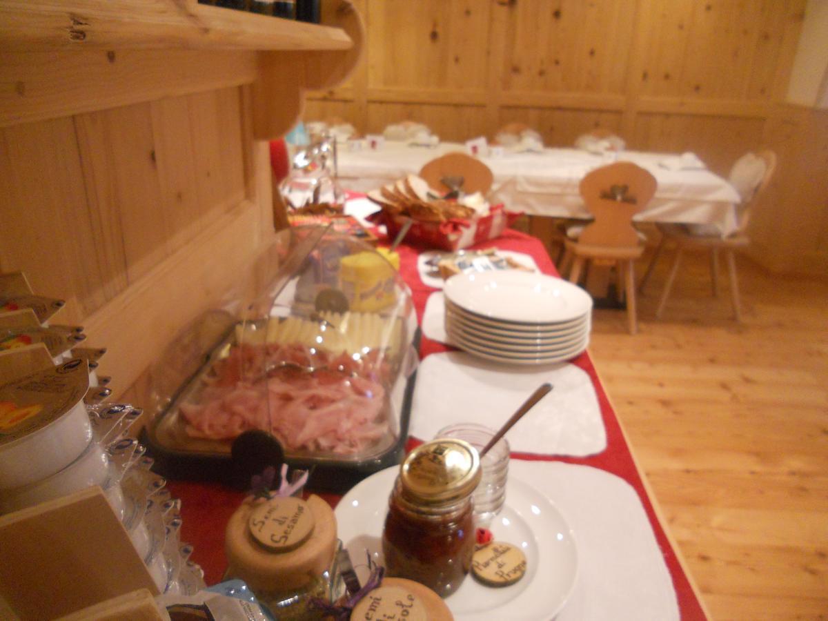 Hotel Garni Salvanel Cavalese Zewnętrze zdjęcie