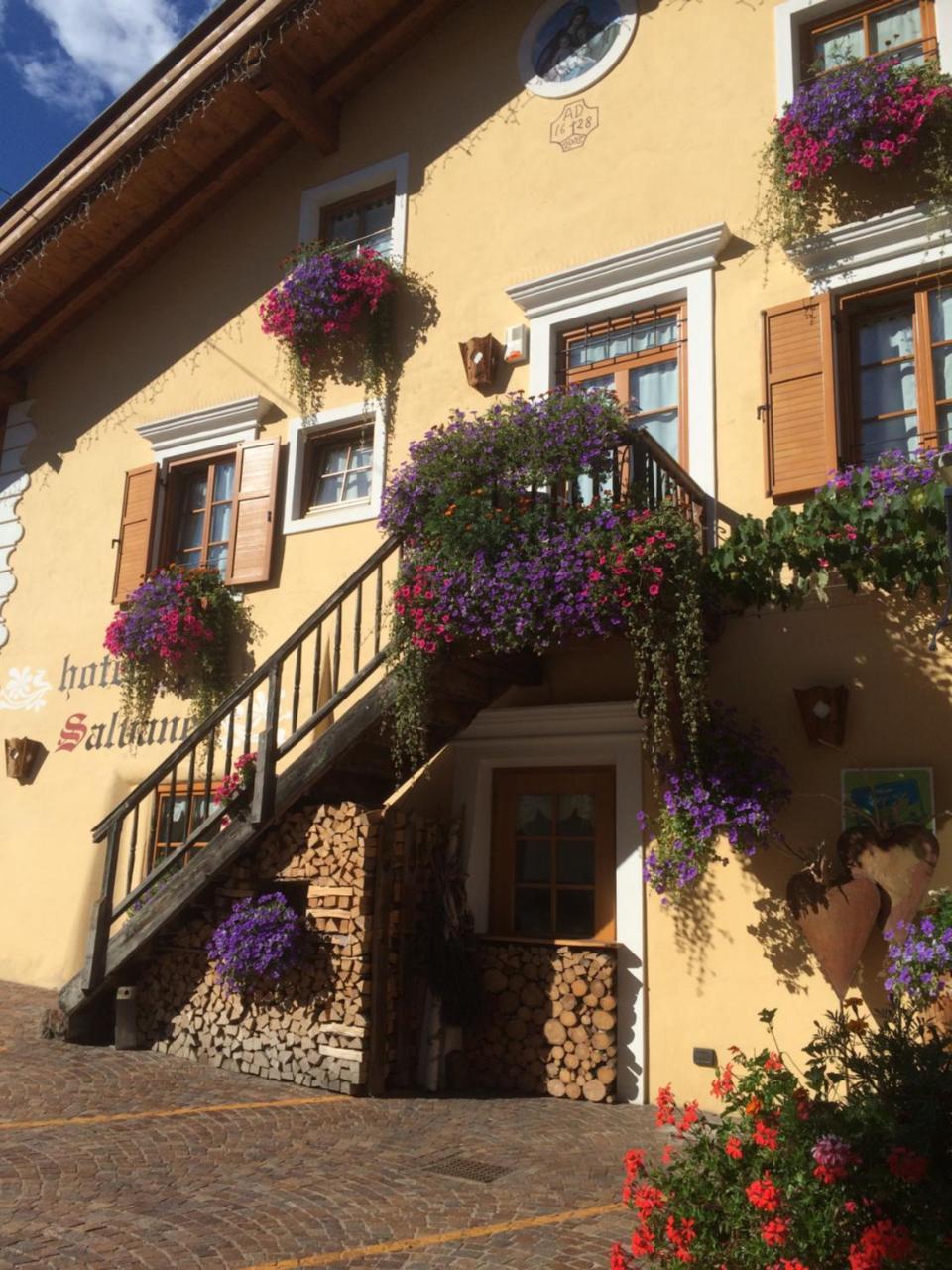Hotel Garni Salvanel Cavalese Zewnętrze zdjęcie