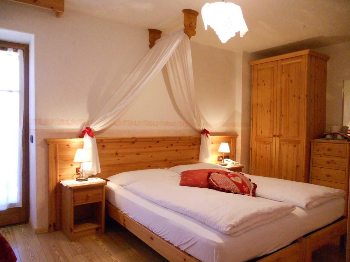 Hotel Garni Salvanel Cavalese Zewnętrze zdjęcie