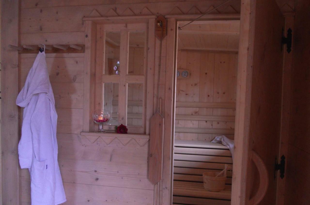 Hotel Garni Salvanel Cavalese Zewnętrze zdjęcie